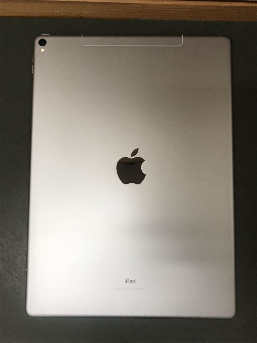 美品 iPad Pro 12.9インチ 第2世代 64GB WiFi +Cellular モデル SIMフリー スペースグレイの画像6