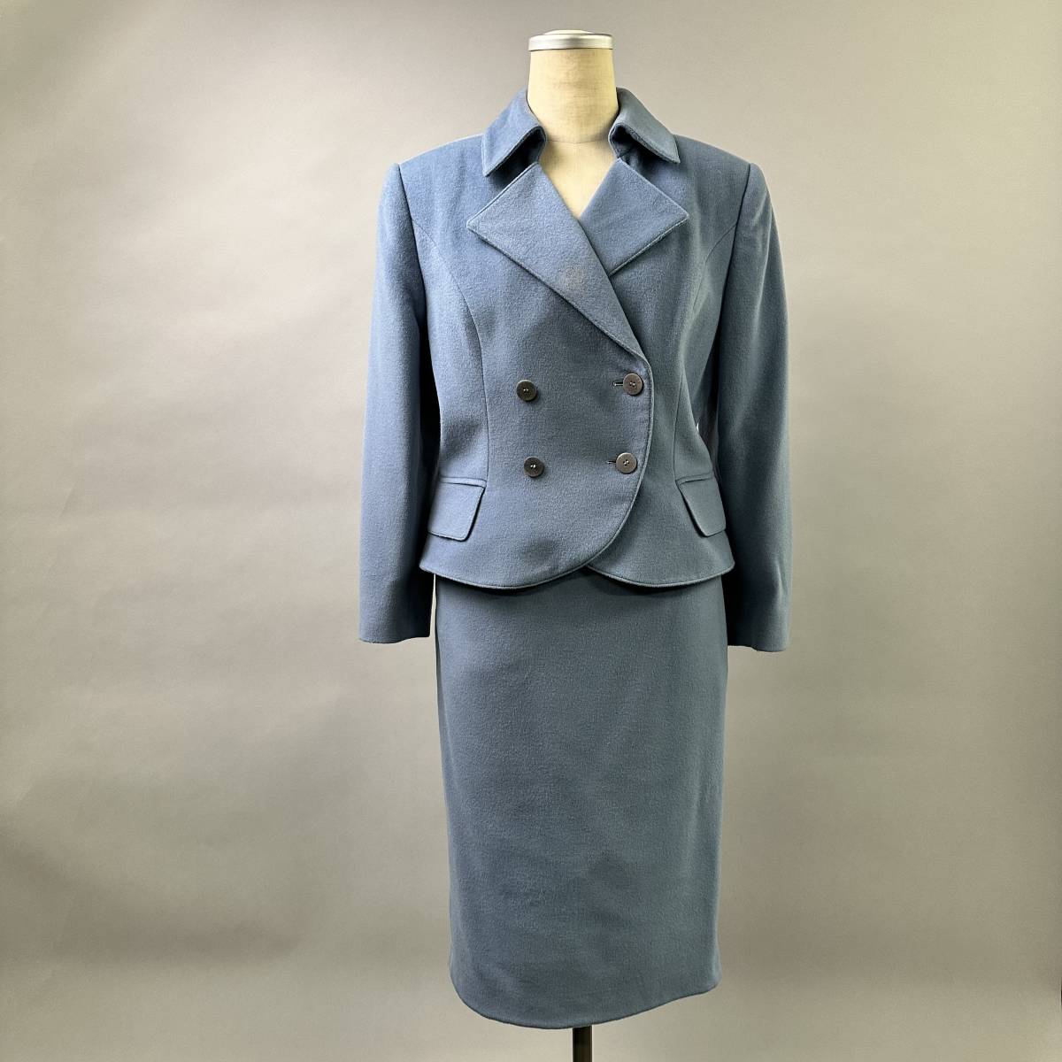  cleaning settled Vintage HERMES Hermes suit 42 top and bottom jacket skirt blue group lady's 
