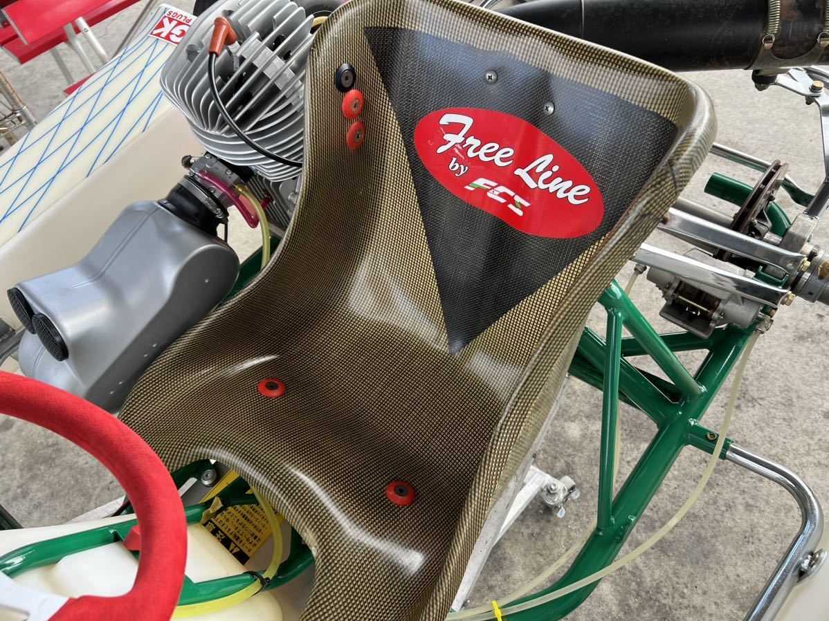 レーシングカート トニーカート RACER 2004年頃 使用少 OTK TONYKART レーシングカート トニーカート RACER 2004年頃 使用少 OTK TONYKART