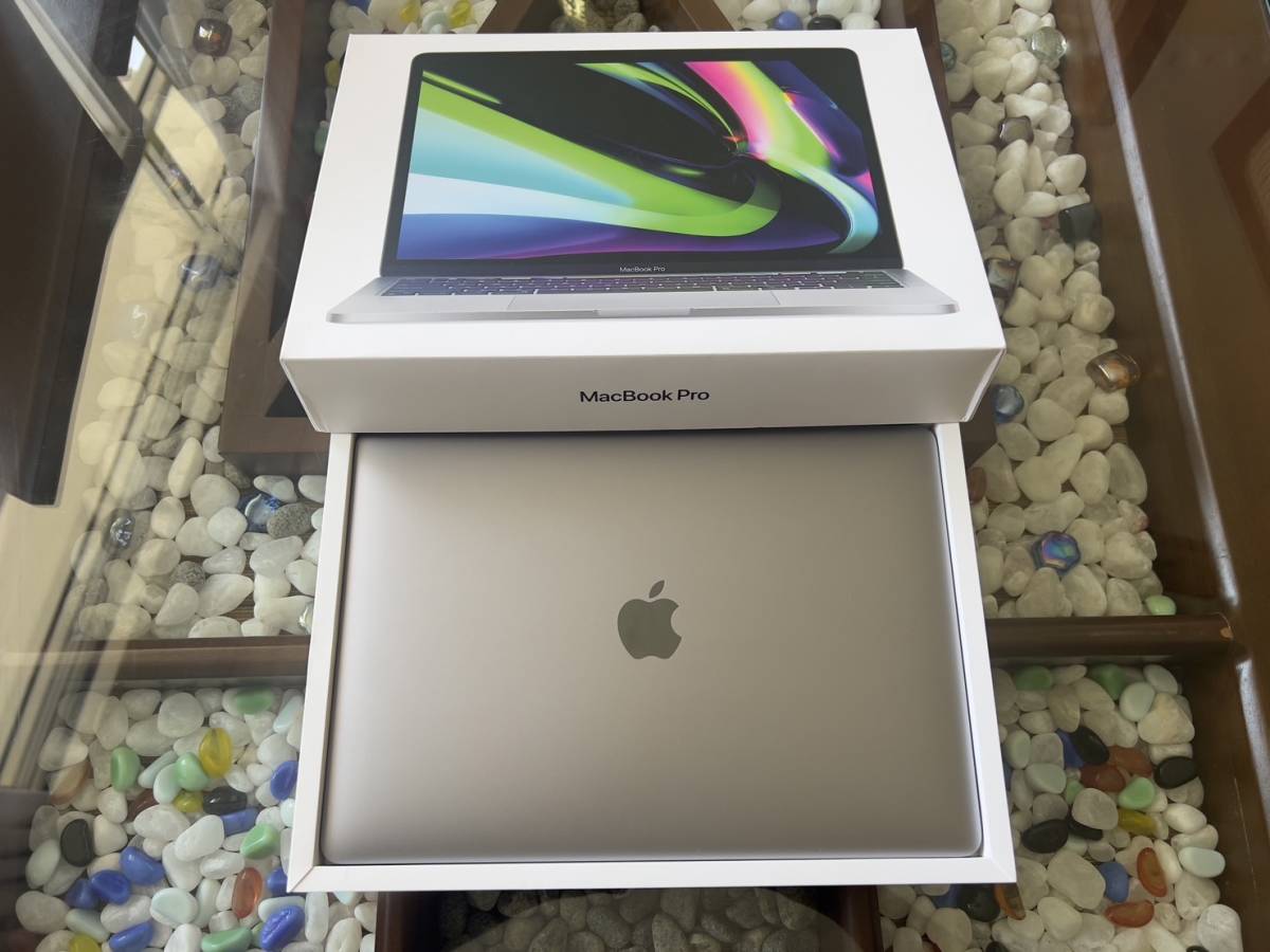 Apple/MacBook Pro 13インチ 2022スペースグレイ (M2チップ8コアCPU/10