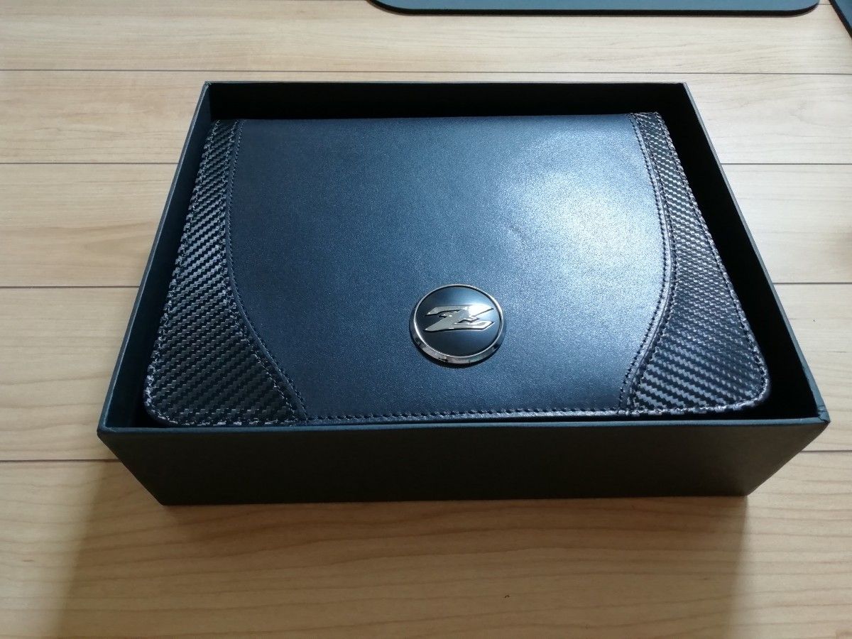 極美品】現行フェアレディZ 車検証ケース 日産 本革|Yahoo 極美品】現行フェアレディZ 車検証ケース 日産 本革|Yahoo