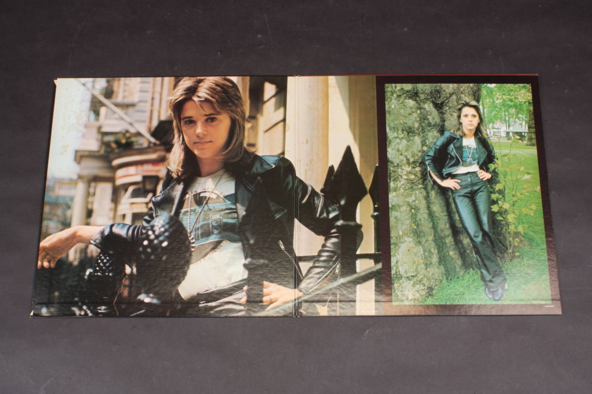 YF4423 LPレコード 帯付 Suzi Quatro(スージー・クアトロ)「Quatro(陶酔のアイドル)」LP（12インチ）EMI(EMS-80045)Rock_画像8