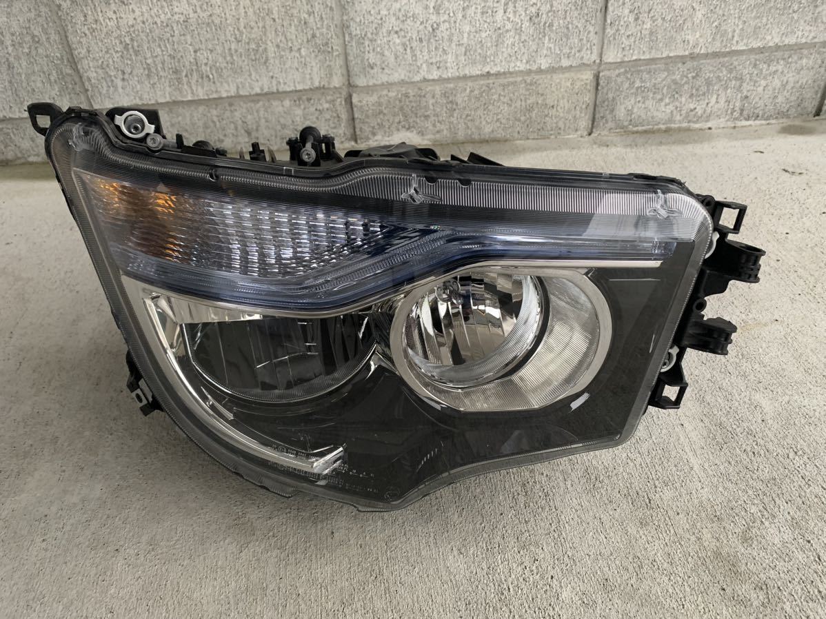 三菱ふそう 17スーパーグレート 右ヘッドライト LED | zsp-hornilidec.cz