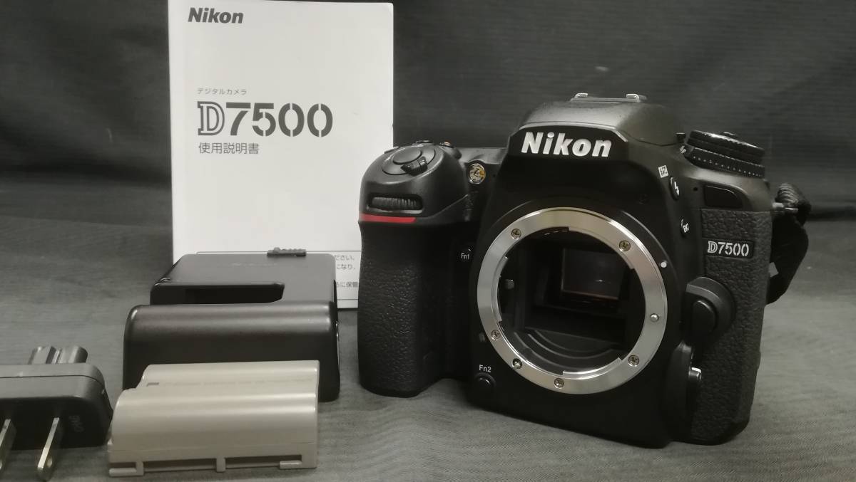 【美品♪】Nikon/ニコン D7500 ボディ 2088万画素 一眼レフ カメラ/動作品の画像1