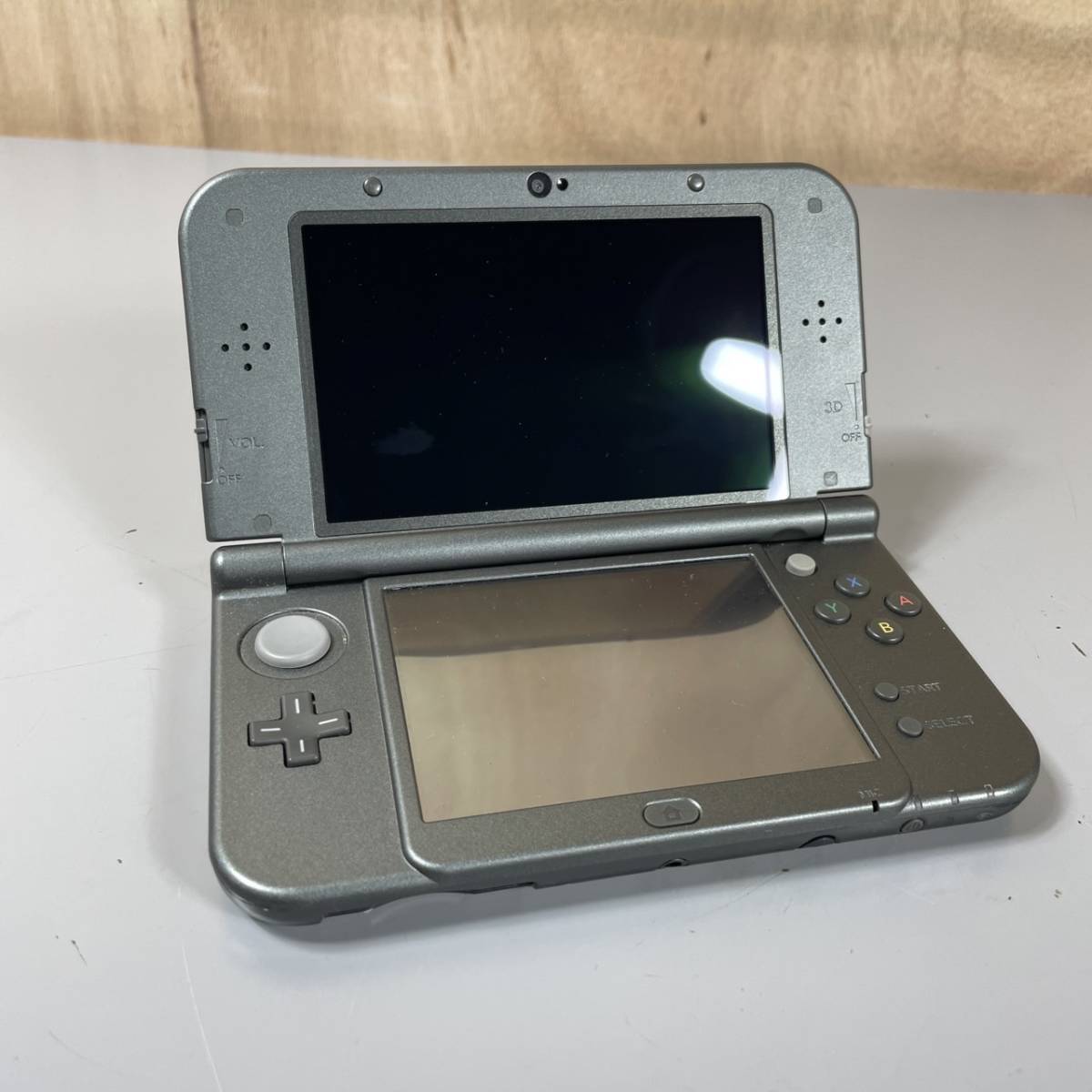 新品即決 New3DSLL 本体 ニンテンドー new 3DS LL