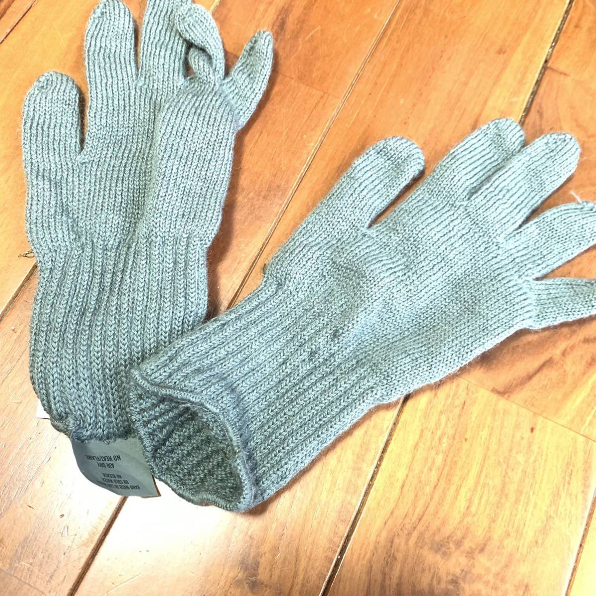 沖縄 米軍実物 CW GLOVE INSERT TYPE II CLASS 2 軍手 ACU/ABU SMALL (管理番号W101)_画像1