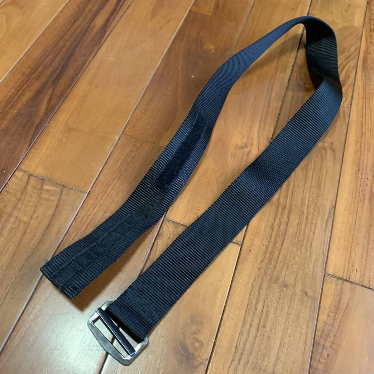 沖縄 米軍放出品 BDU BELT ベルト ベルクロ　ミリタリー アウトドア 登山 作業用 オシャレ BLACK LARGE 109cm (管理番号X217)_画像1