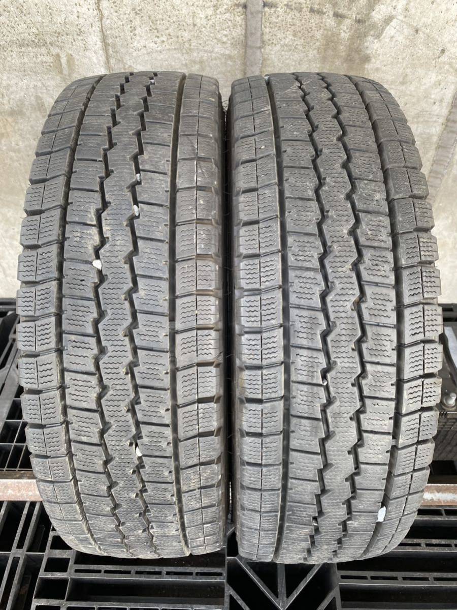 サ2209　☆美品☆深溝スタッドレス☆ DUNLOP WINTER MAXX LT03　205/70R16 111/109L LT 2本価格　2020年製