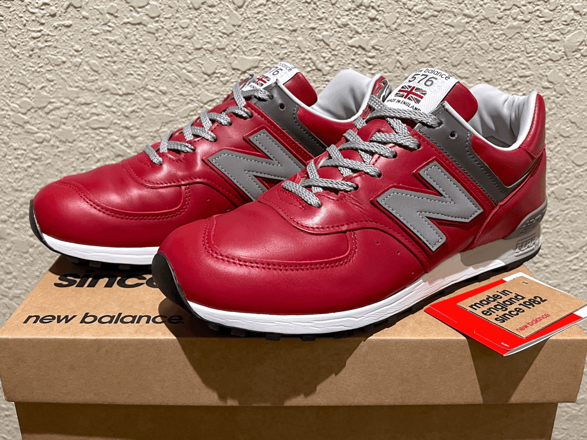 生産終了 オールレザー 廃番モデル New Balance M576RED UK製 US8 26cm 美品 中古 レッド×グレー 限定 イギリス英国製 NB 赤 スニーカー_画像1