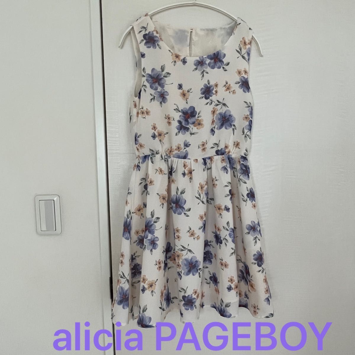 美品◆アリシアページボーイ　白色　花柄ワンピース◆ alicia PAGEBOY