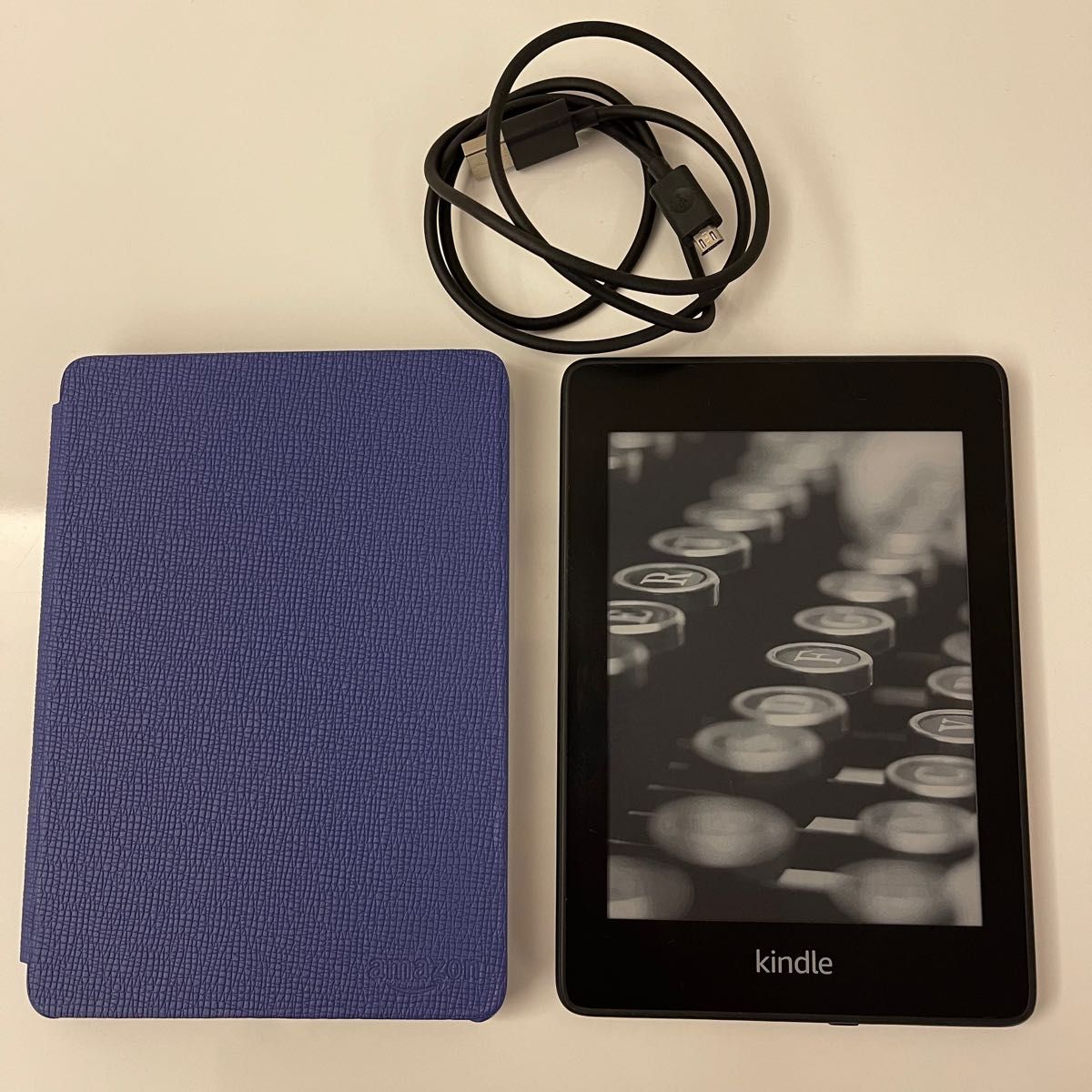 Kindle Paperwhite 第10世代 広告無 8GB カバー付き Wi-Fi 黒 キンドル 