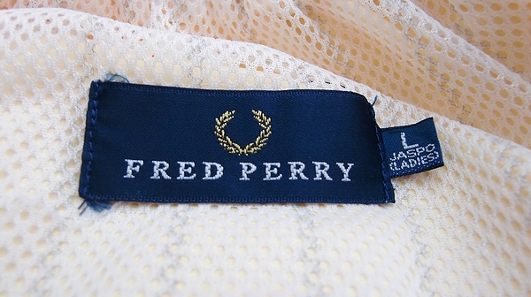 美品☆FRED PERRY フレッドペリー☆シャカパン クリーム色 Lサイズ ウエストゴム 前ポケット1つ 裾チャックあり（株）ヒットユニオン_画像4