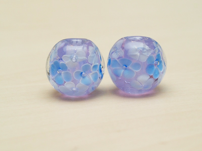 とんぼ玉 2個 あじさい色(A) 蜻蛉玉　18mm トンボ玉 紫　硝子　ガラス_画像3