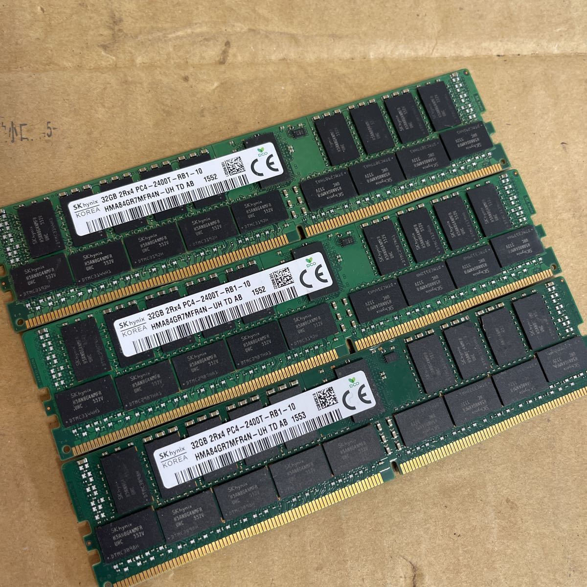 SKhynix 32GB 2Rx4 PC4-2400T-RB1-10サーバー用DDR4メモリ 32GBx3枚