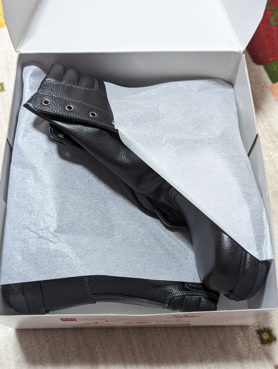 格安！新品未使用品 ミドリ安全製品 安全靴 27.0EEE 型式ＲＴ７３０Ｆオールハトメ　ブラックメーカー定価13,915円