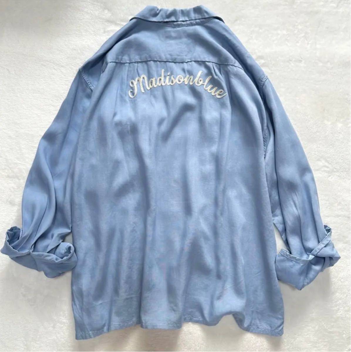 タグ付 MADISONBLUE マディソンブルー フラップポケット バックロゴ刺繍 レーヨン とろみシャツ 01(レディースファッション