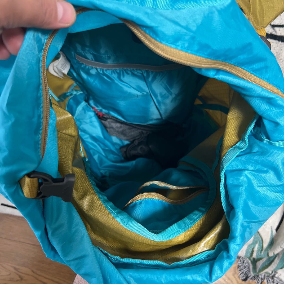 Zwölfe - Café / Weinbar / Gaststätte - Kathmandu C3 adapt backpack 70L|Yahoo!フリマ(旧PayPayフリマ)