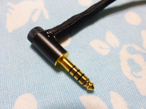 4 4mm5極 L字 (GND有 → XLR コネクタ 3ピン×2 ライン 入力 4 4mm5極 L字 (GND有 → XLR コネクタ 3ピン×2 ライン 入力