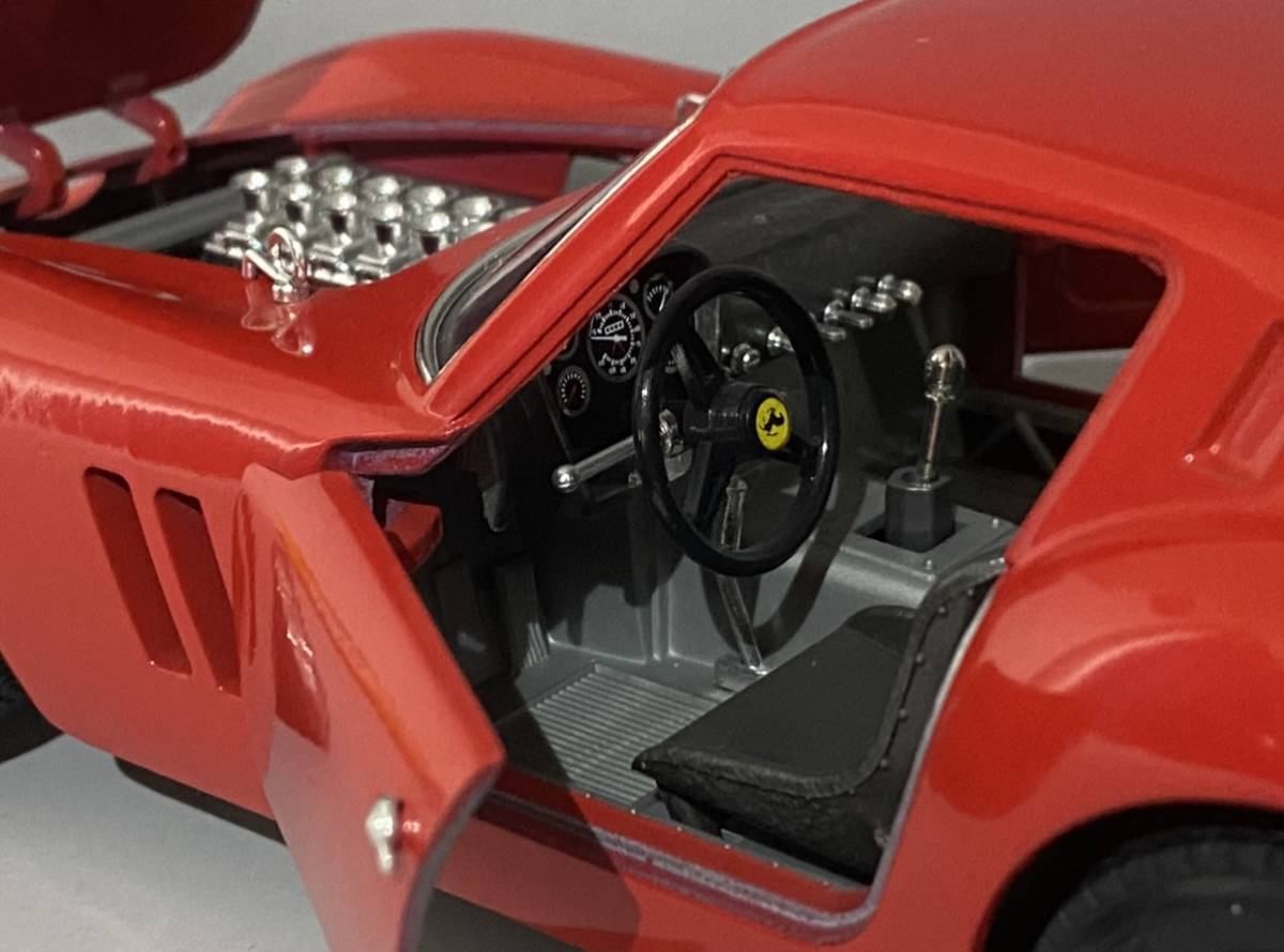 Bburago 1/18 Ferrari 250 GTO 1962 2.9L V12 ◆ Predecessor - 250 GT SWB, Successor - 250 LM, 288 GTO ◆ ブラーゴ フェラーリ_画像10