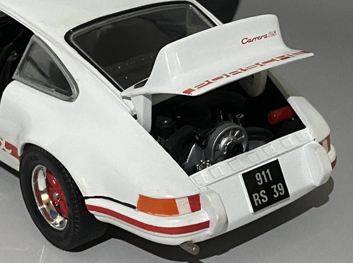 1円〜 お宝放出 1/18 Porsche 911 Carrera RS 2.7 1973 White ◆ ポルシェ ジュフ エボリューション 3201_画像2