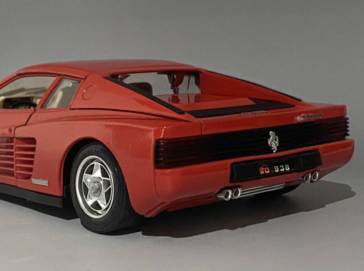 Bburago 1/18 Ferrari Testarossa Rosso (Type F110) ◆ Designed by Pininfarina, 4.9L Tipo F113 Flat-12 ◆ フェラーリ テスタロッサ _画像8