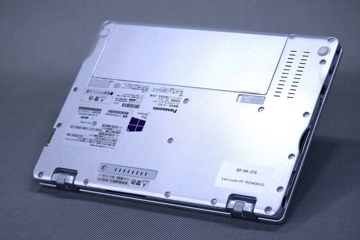 即配】新品SSD換装済!Office2019搭載!軽量コンパクト2-in-1PC!Let's