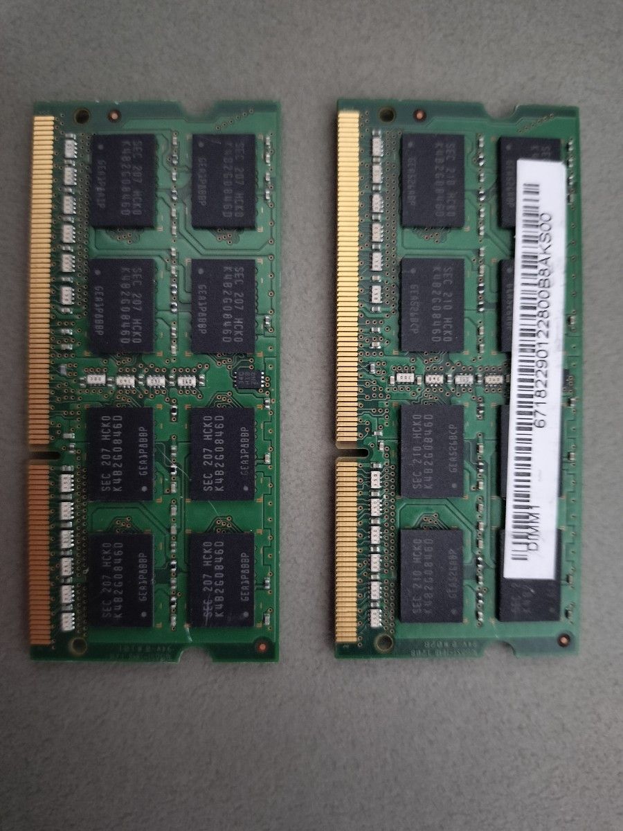 SAMSUNG ノートPC用メモリ　4GB×2  PC3-12800S　