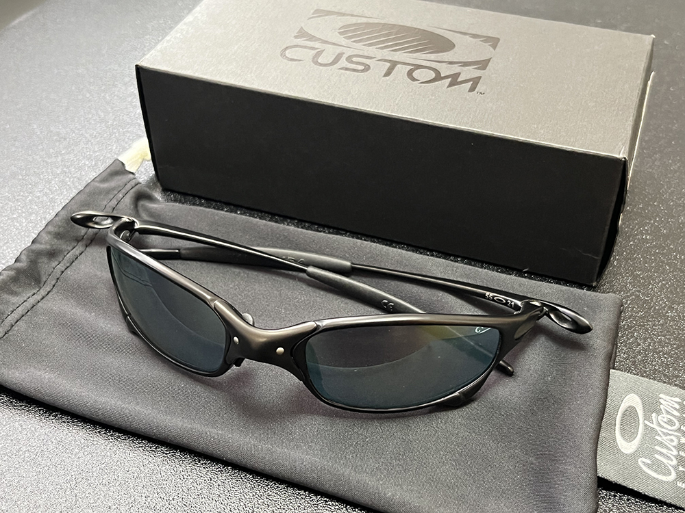 登場! 【超希少】Oakley Custom Carbon Juliet 金属フレーム