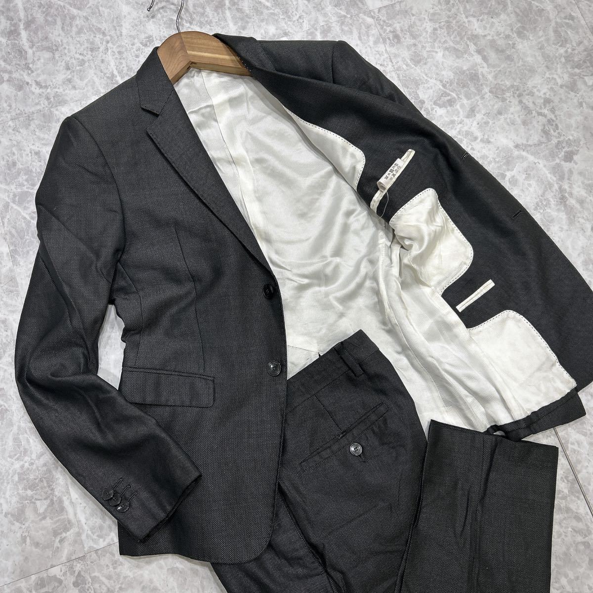 B @ イタリア製 '高級感溢れる'『EMPORIO ARMANI SUPREME エンポリオ