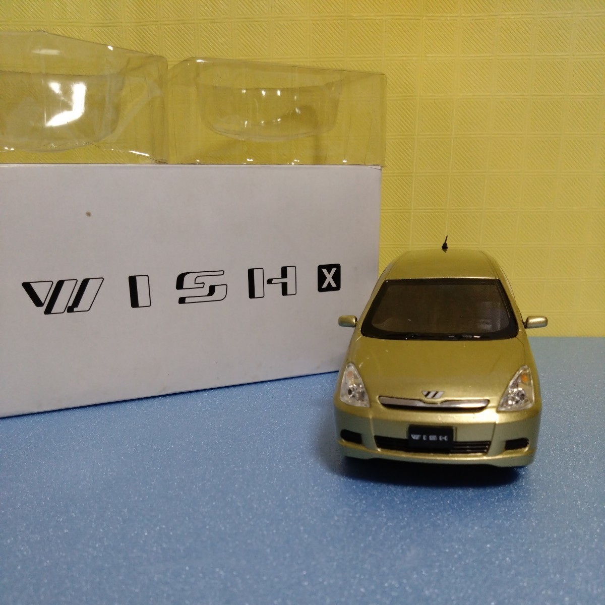 トヨタ ウィッシュ ミニカー カラーサンプル 1/24 非売品 その2 WISH