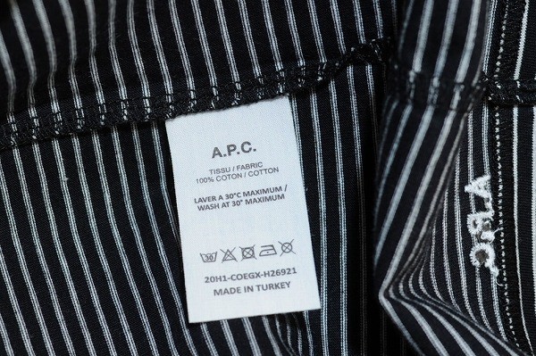 ★【送料無料 新品タグ付き】本物 20FW A.P.C.(APC) アーペーセー コットン100％ ボーダー クルーネック Tシャツ サイズM 半袖 ブラック系_画像6