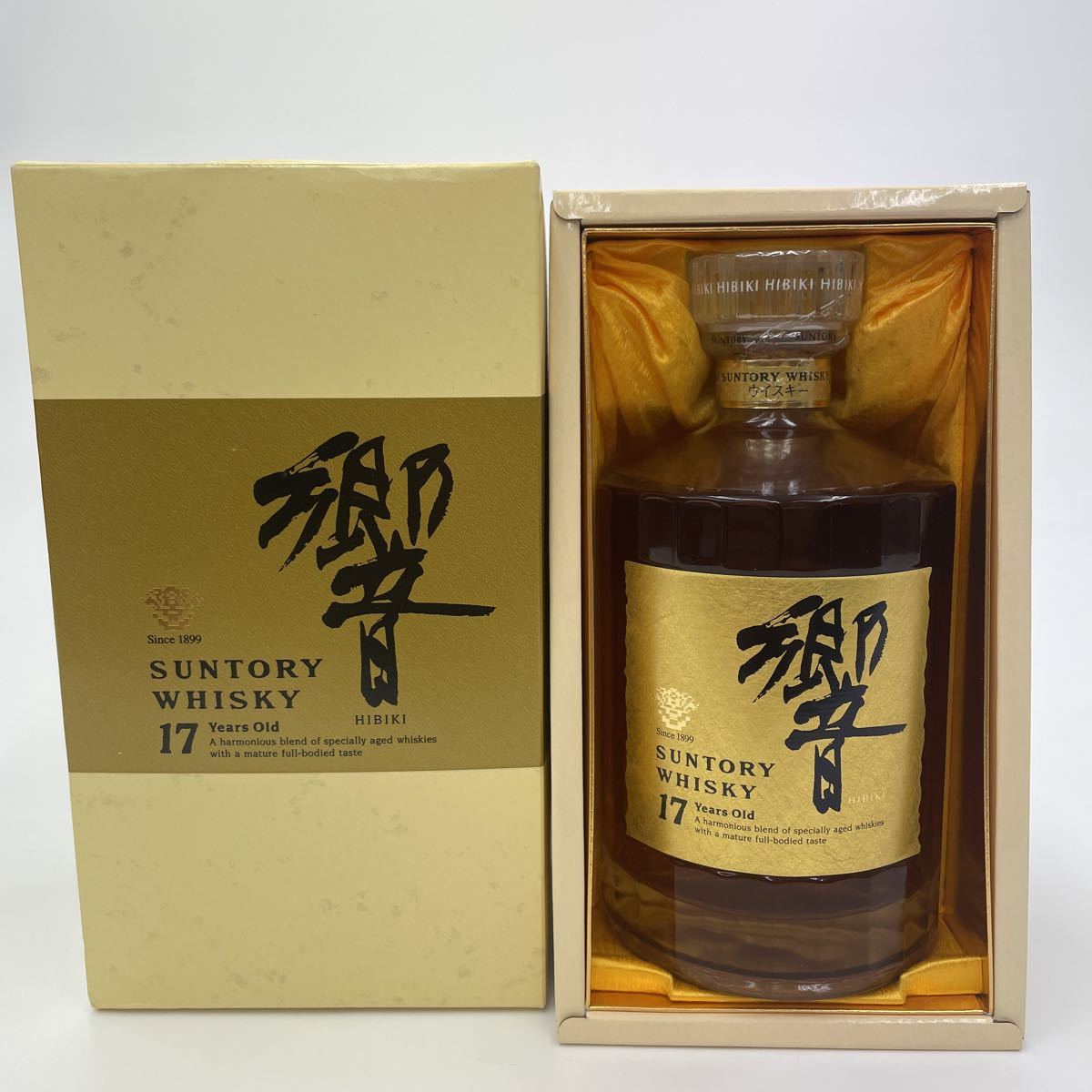 未開栓 サントリーウイスキー 響 17年 ゴールドラベル SUNTORY WHISKY