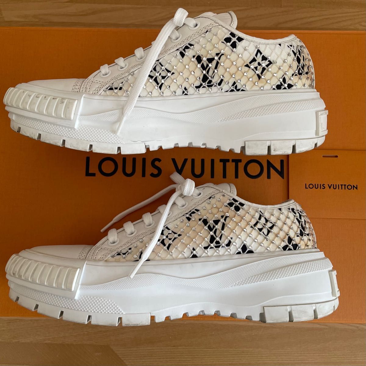 美品 ルイ・ヴィトン LOUIS VUITTON スクァッド・ライン スニーカー 23