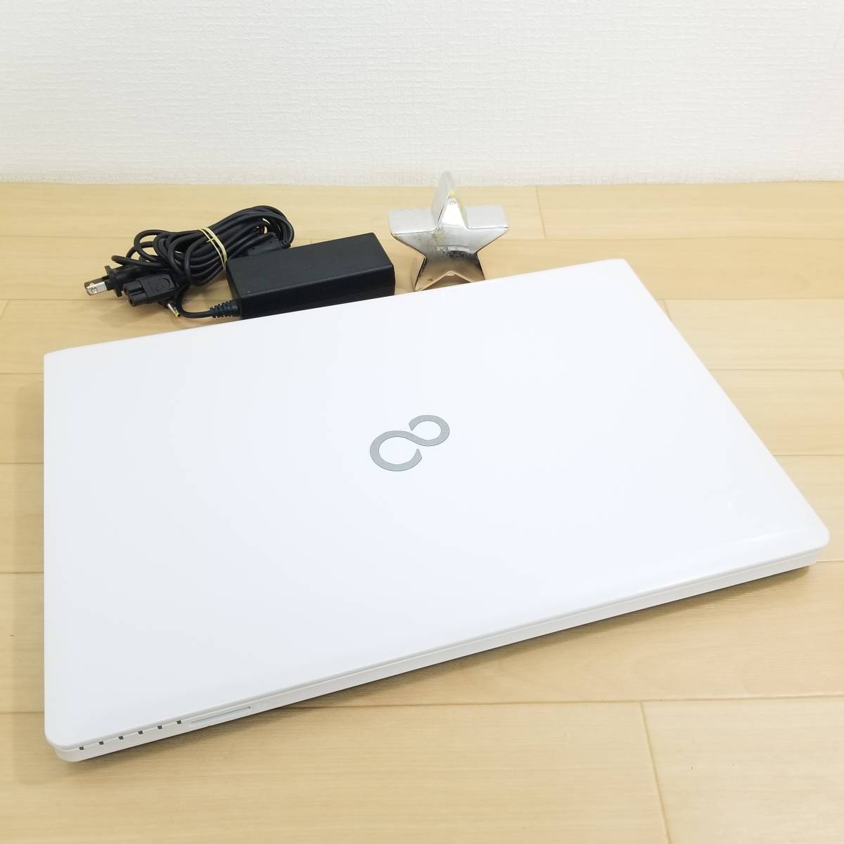 美品/即日出荷/即決特典付!高性能第5世代CPU搭載/新品SSD256GB搭載/Web
