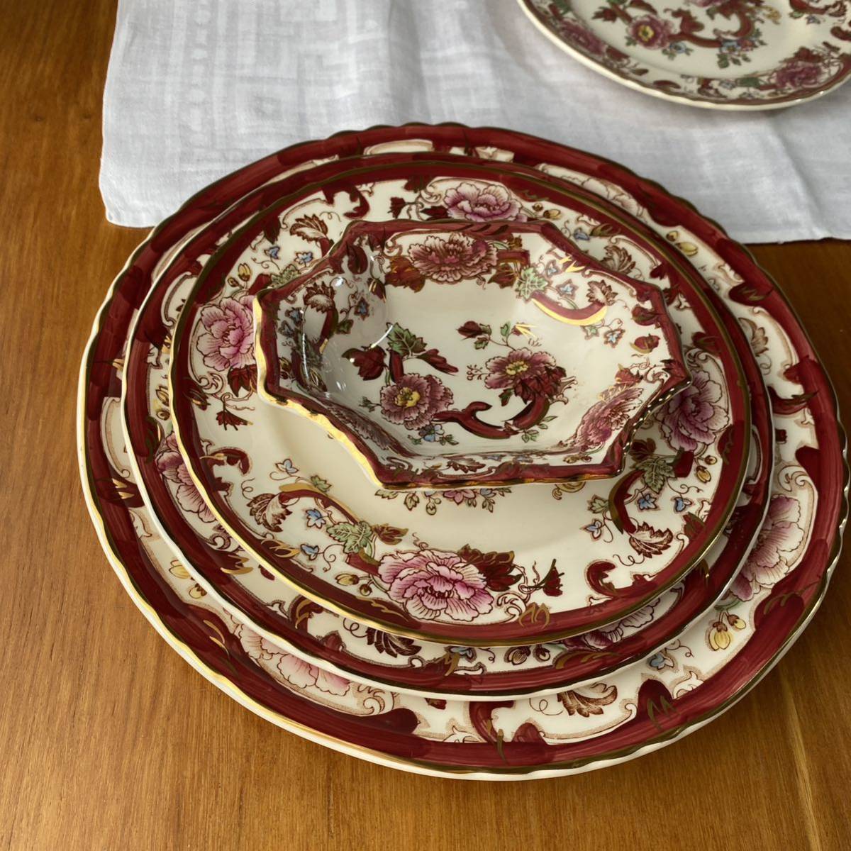 販売 メイソンズ MASONS マンダレイ レッド 豪華 4点 ディナー セット