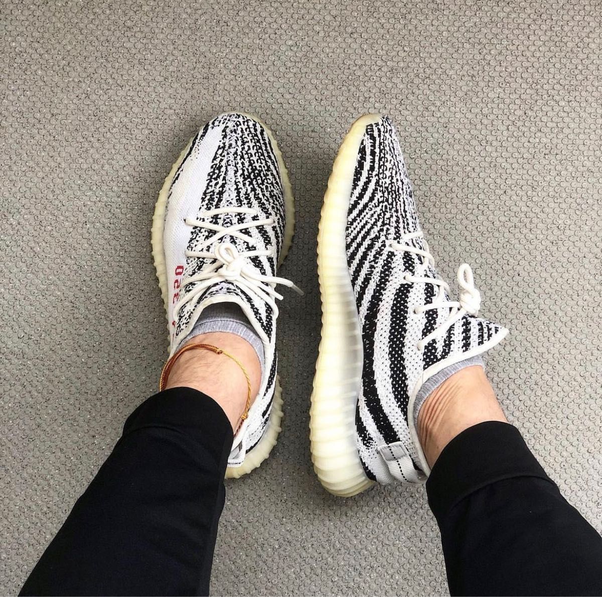 adidas YEEZY BOOST 350 V2 ZEBRA アディダス イージー ブースト adidas YEEZY BOOST 350 V2 ZEBRA アディダス イージー ブースト