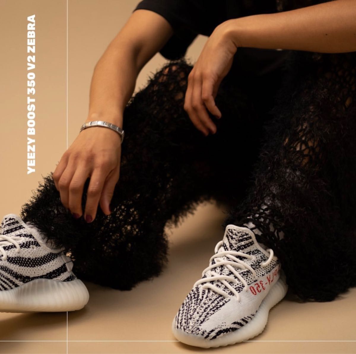 adidas YEEZY BOOST 350 V2 ZEBRA アディダス イージー ブースト adidas YEEZY BOOST 350 V2 ZEBRA アディダス イージー ブースト