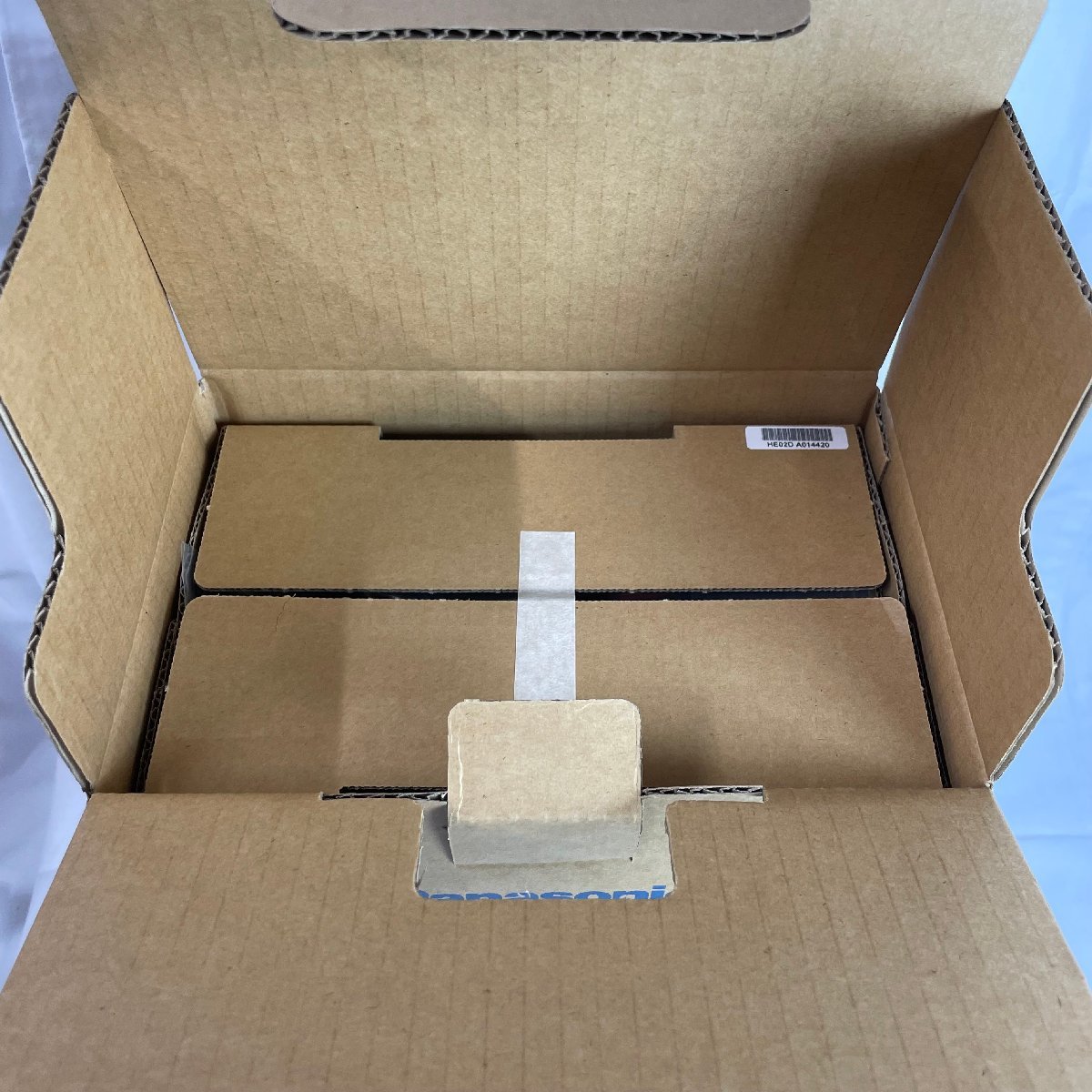 ◇未使用品 Panasonic パナソニック ストラーダ カーナビ カー
