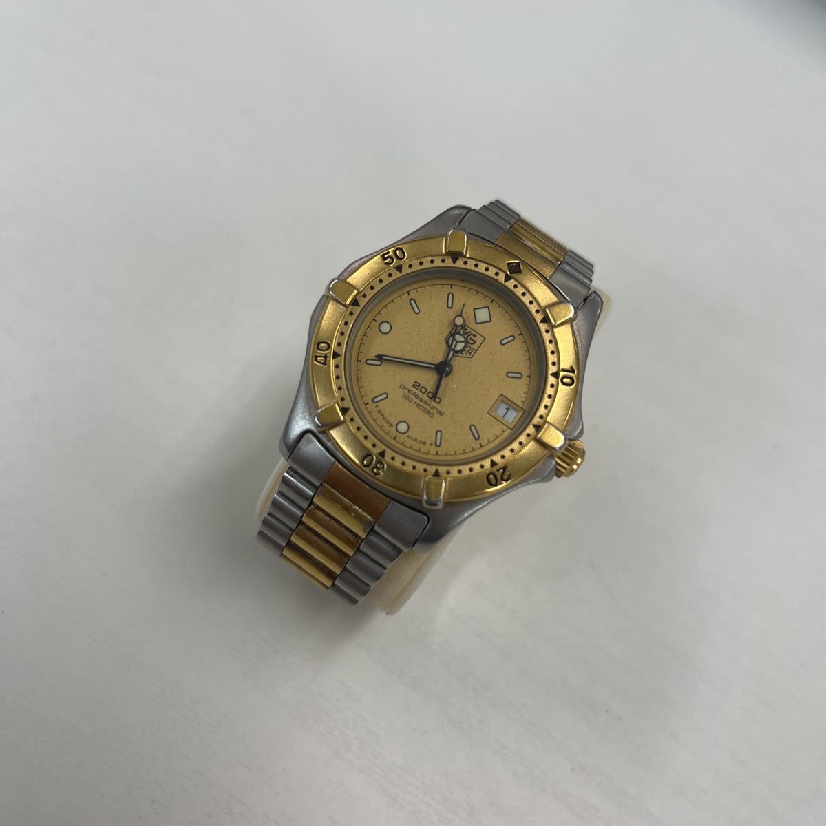 □腕時計 タグホイヤー TAG HEUER プロフェッショナル 2000 964.013