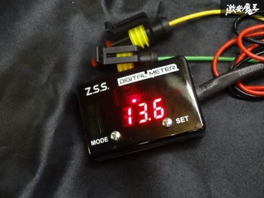 Z.S.S. 3in1 Digital Meter デジタルメーター 追加メーター 電圧 水温 油温 マルチメーター 汎用 在庫有 ZSS ☆_画像5