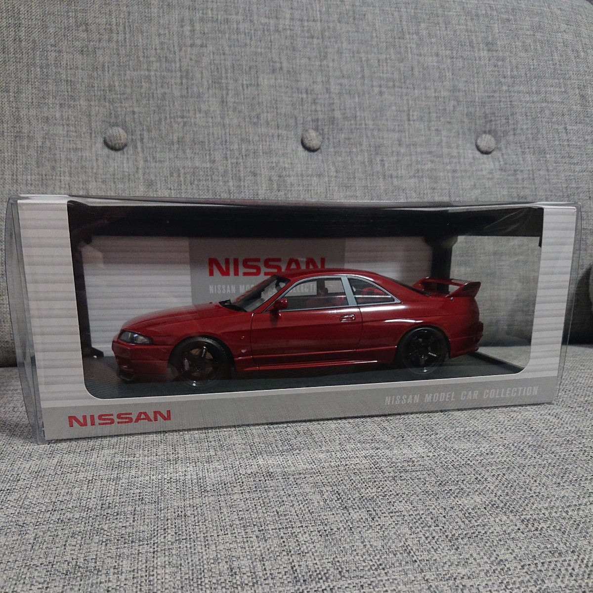 【送料無料】美品 激レア 1/18 イグニッションモデル Nissan Skyline GT-R BCNR33 Matsuda Street Wine Red 日産公式Web限定 スカイラインの画像1
