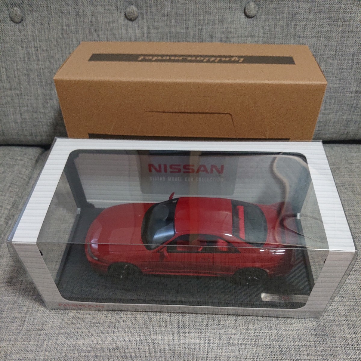 【送料無料】美品 激レア 1/18 イグニッションモデル Nissan Skyline GT-R BCNR33 Matsuda Street Wine Red 日産公式Web限定 スカイラインの画像6