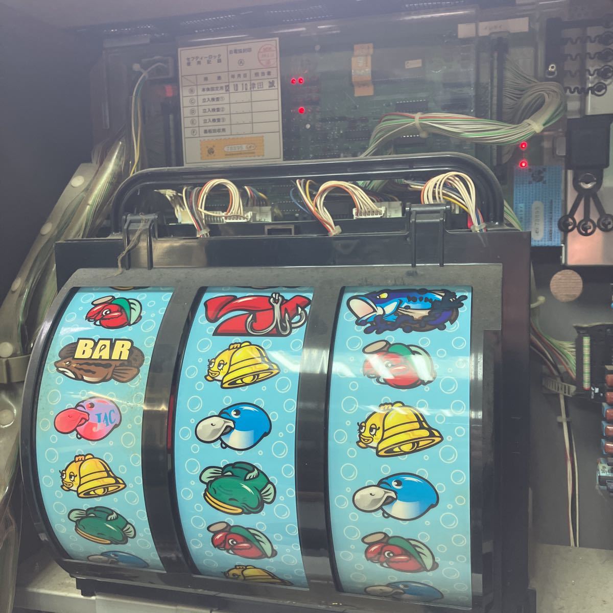 Yahoo!オークション - パチスロ実機 イレグイ IRE-GUI ジャンク Yahoo!オークション - パチスロ実機 イレグイ IRE-GUI ジャンク