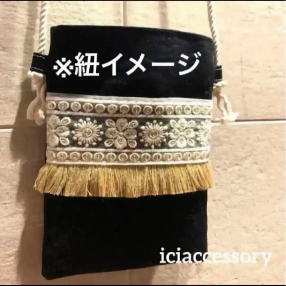 no 39】インド刺繍リボンのスマホポシェット サコッシュ バッグ