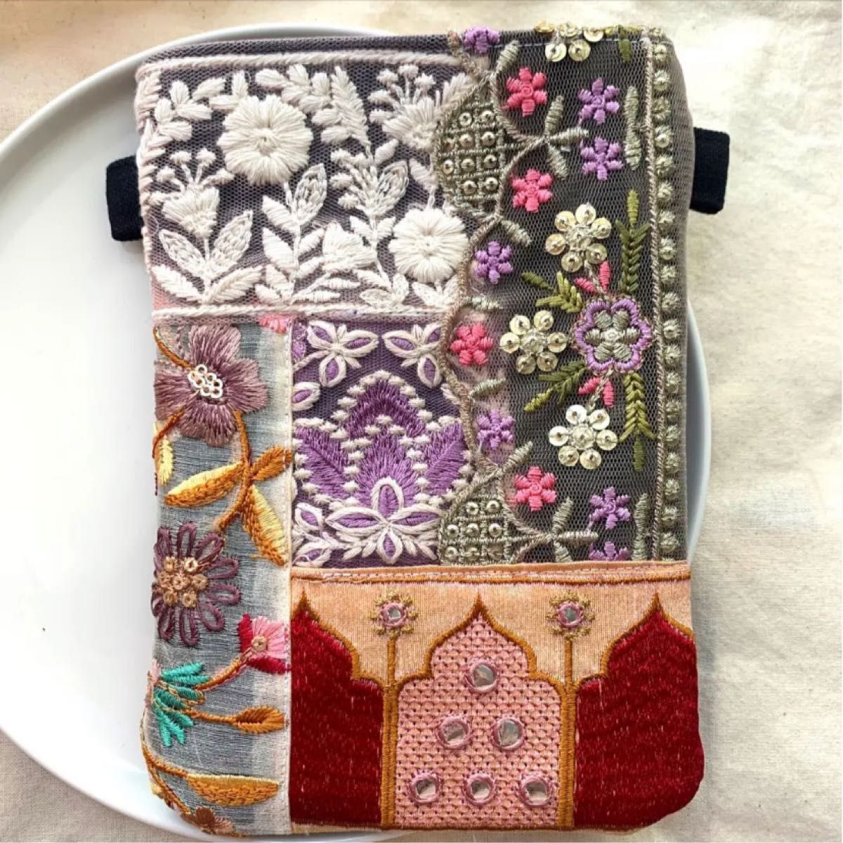 【no.43】インド刺繍リボンのスマホポシェット　サコッシュ　バッグ