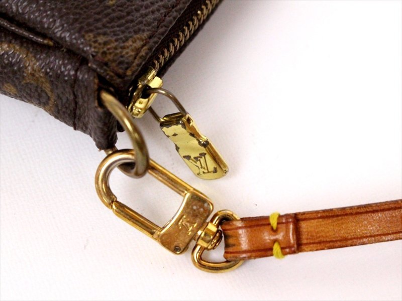 LOUIS VUITTON【ルイヴィトン】モノグラム ポシェット アクセソワール