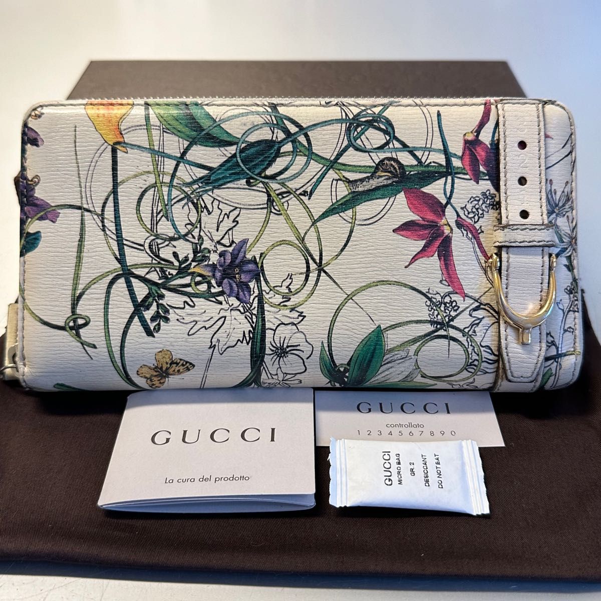 人気ブラドン 新品同様‼️ グッチ GUCCI 財布 長財布 フローラ 花柄