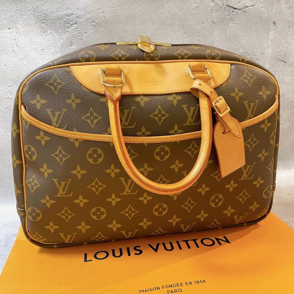 LOUISVUITTON ルイヴィトン ドーヴィル モノグラム ハンドバッグ