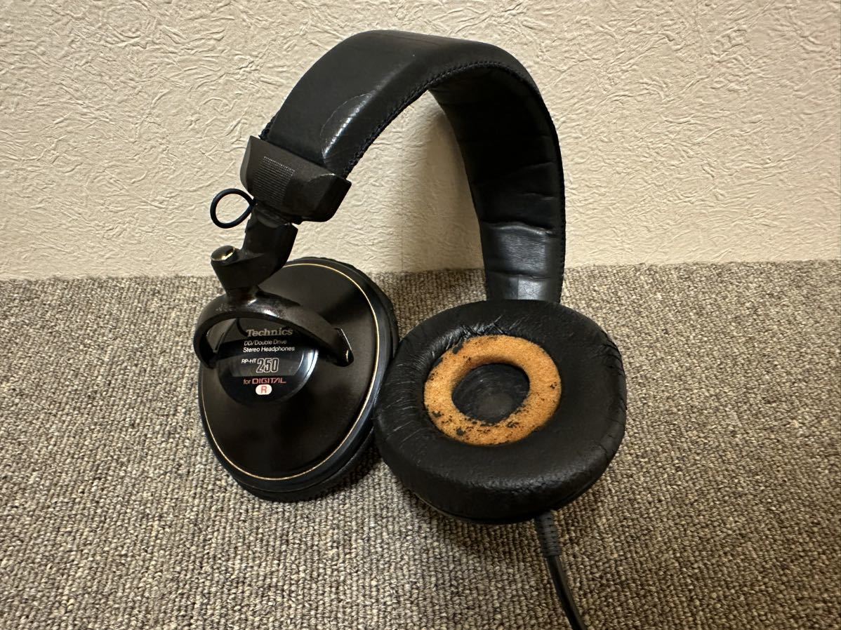 Technics RP-HT250 ヘッドホン テクニクス レア 希少 【動作確認済】 Technics RP-HT250 ヘッドホン テクニクス レア 希少 【動作確認済】