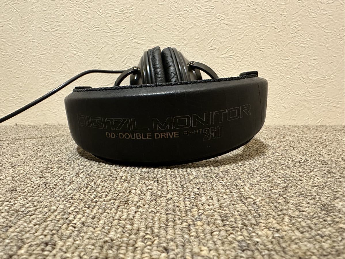Technics RP-HT250 ヘッドホン テクニクス レア 希少 【動作確認済】 Technics RP-HT250 ヘッドホン テクニクス レア 希少 【動作確認済】